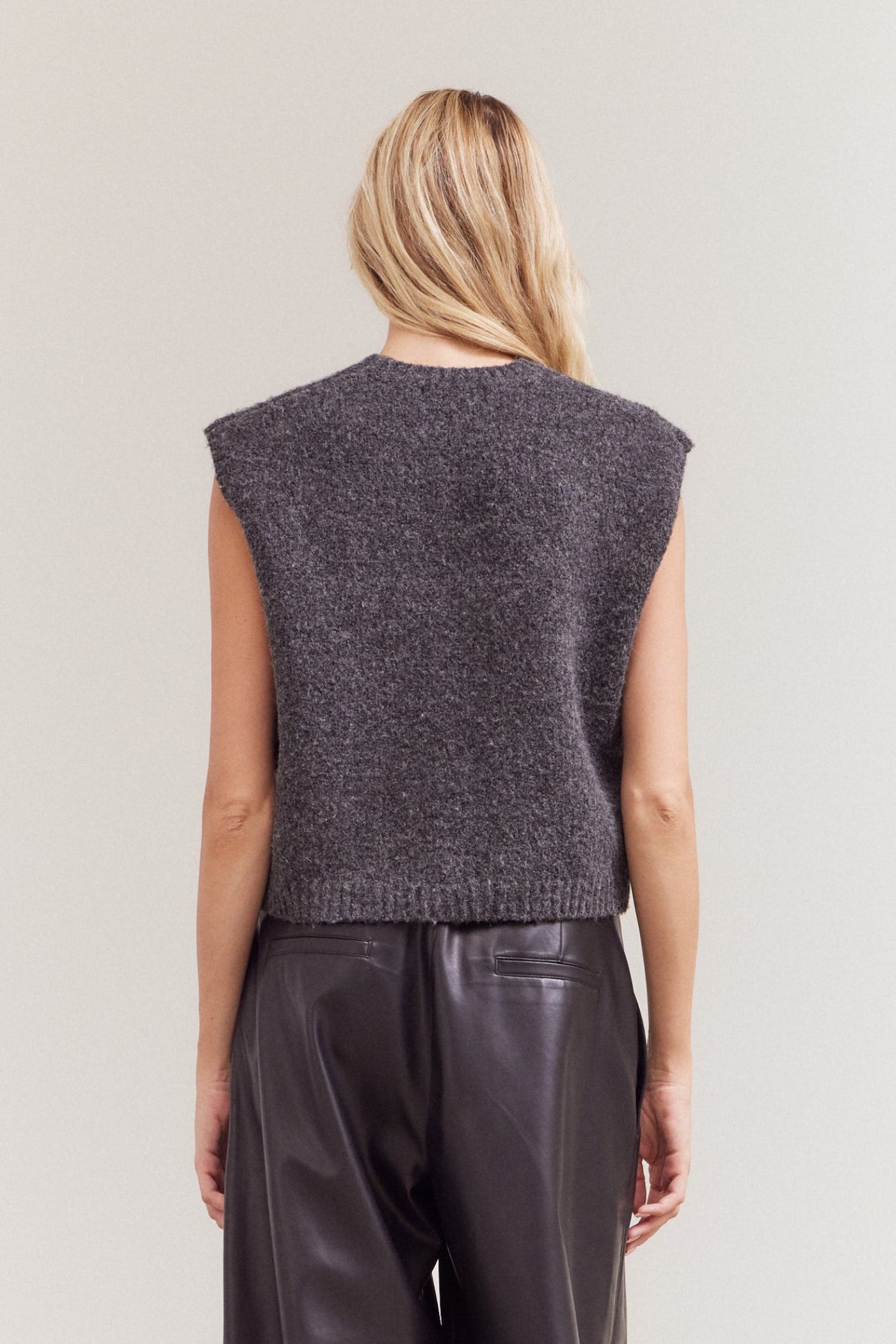 SWEATER VEST FALL