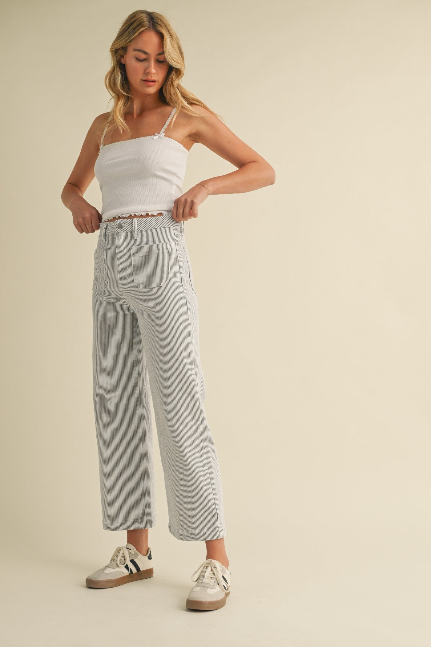 STRIPED PATCH POCKET JEANS