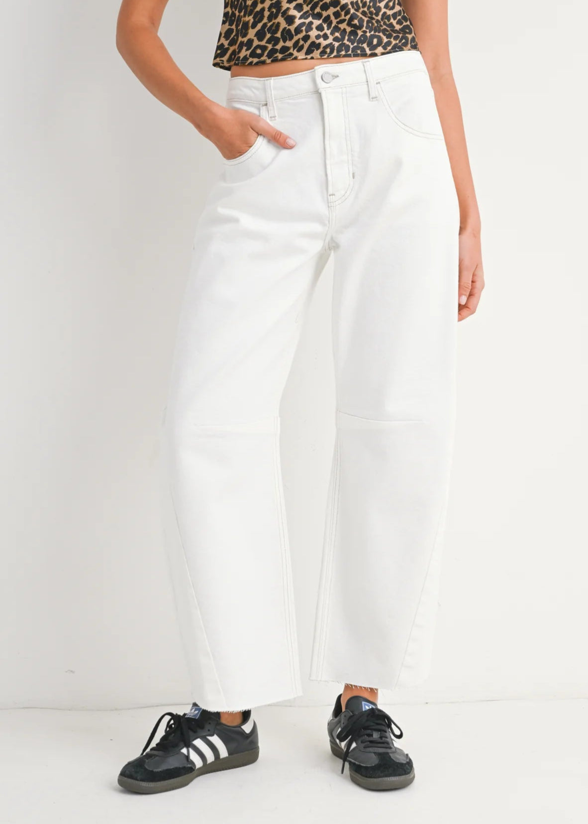 JUST BLACK DENIM THE SEAMED BARREL JEAN – OFF-WHITE DENIM WITH A RELAXED, VINTAGE-INSPIRED FIT RAW HEM