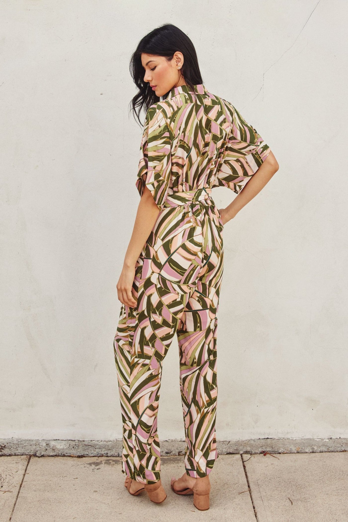 DRESS FORUM SURPLICE PULL-ON JUMPSUIT – EFFORTLESSLY CHIC TROPICAL VACATION RESORT WEAR 
