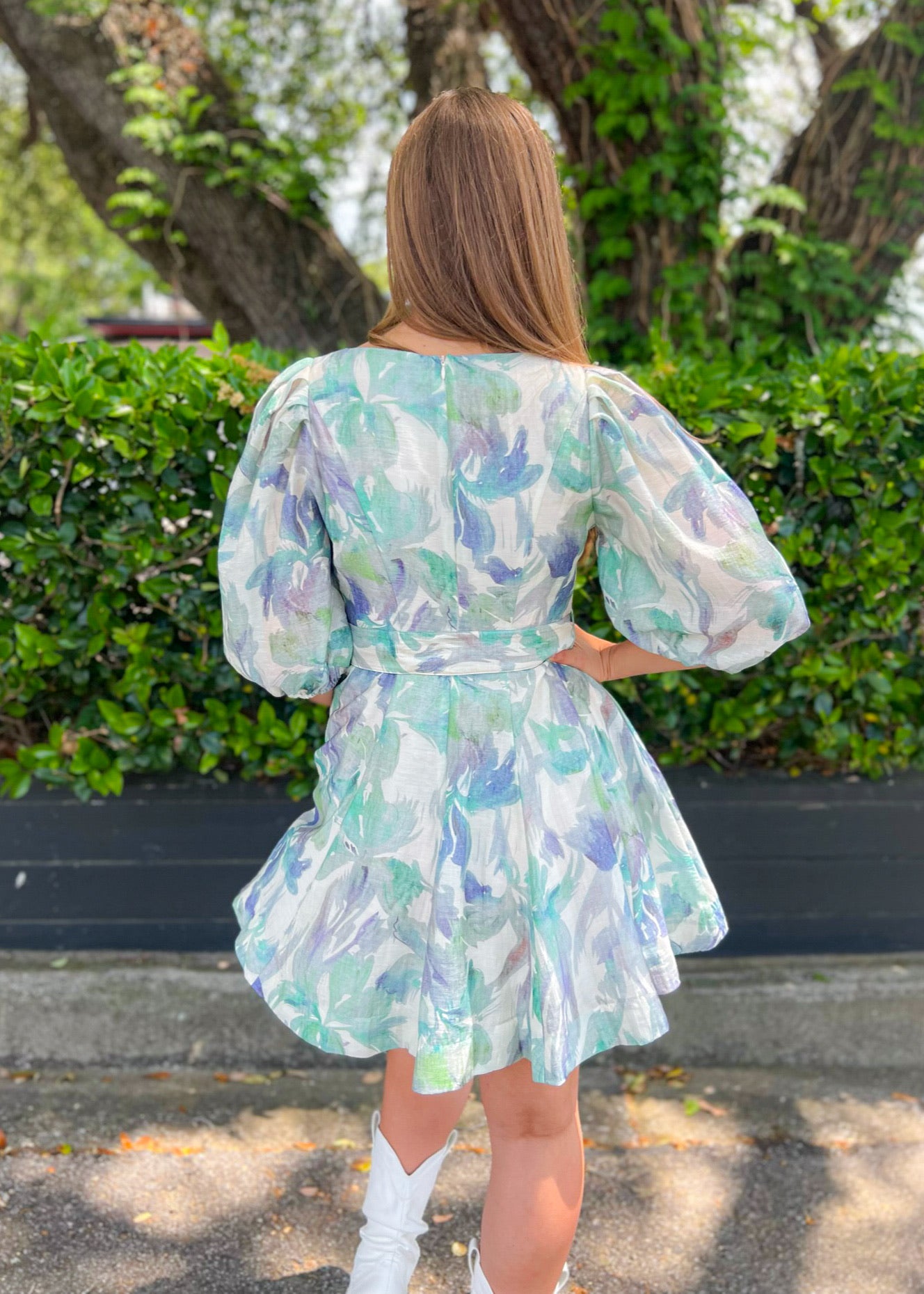 LUCY PARIS ALEXIS BELTED MINI DRESS – PUFF SLEEVES & WATERCOLOR CHARM
