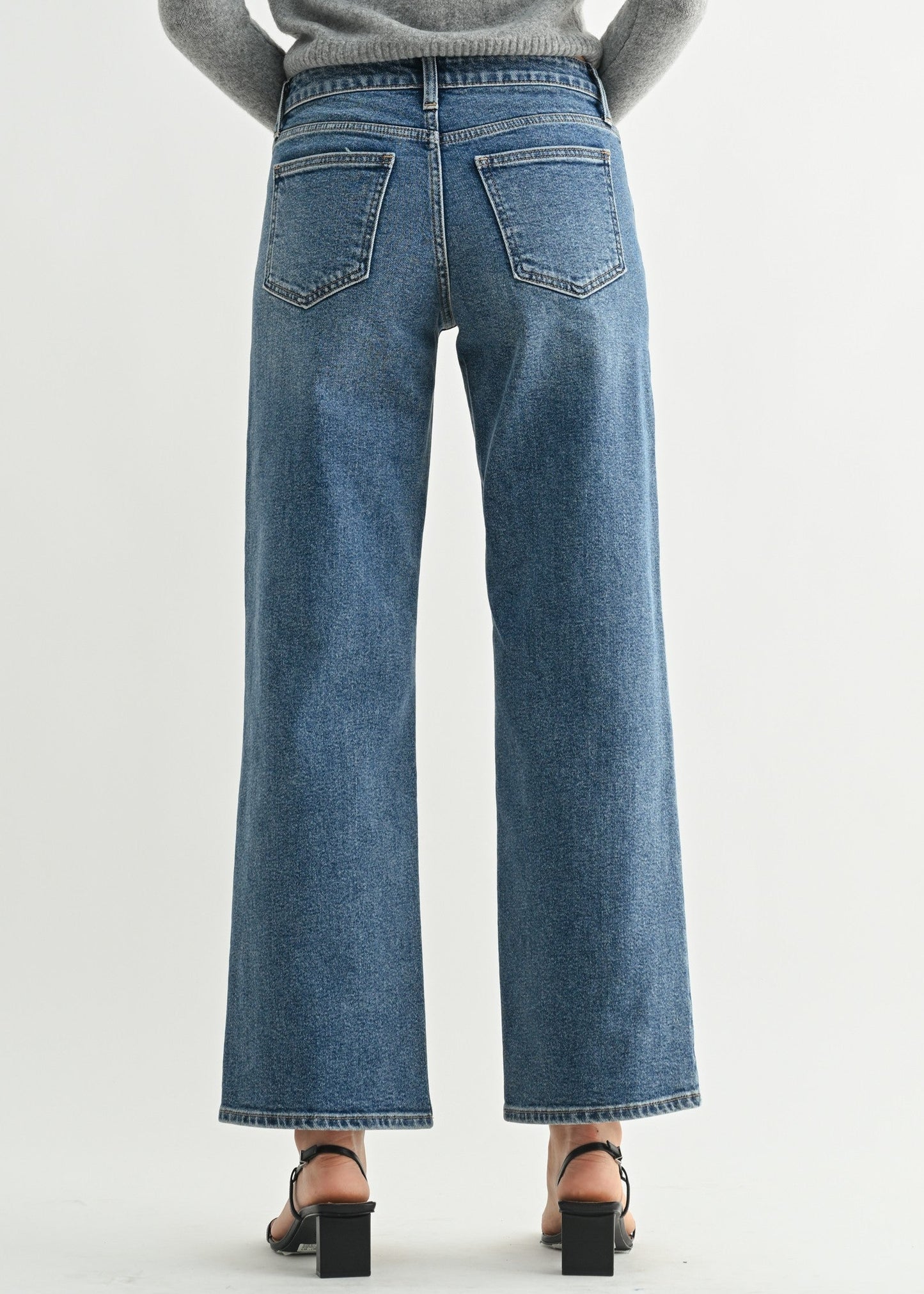 VICTORIA MID RISE JEANS