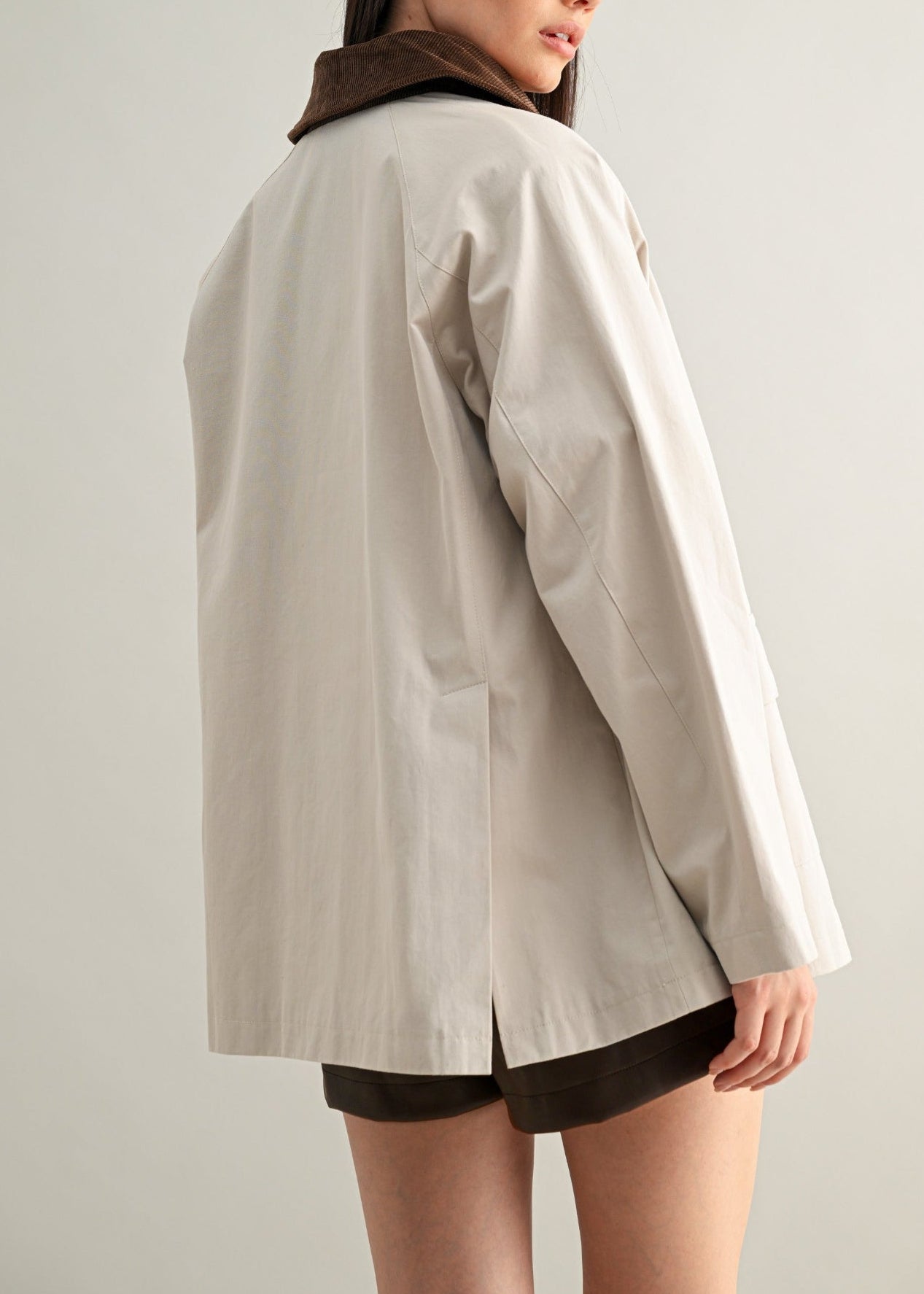 OVERSIZED TAUPE JACKET