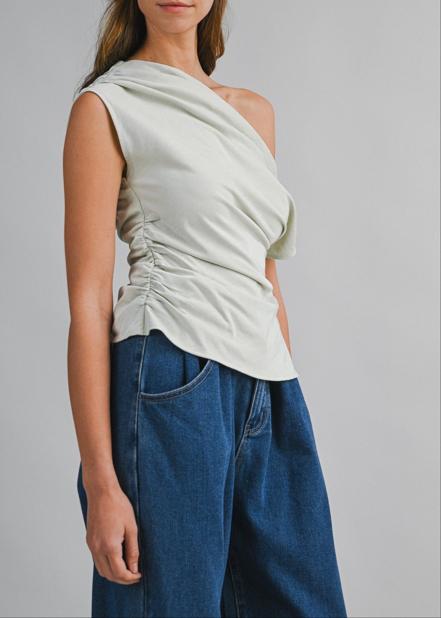 SAIGE ONE SHOULDER TOP
