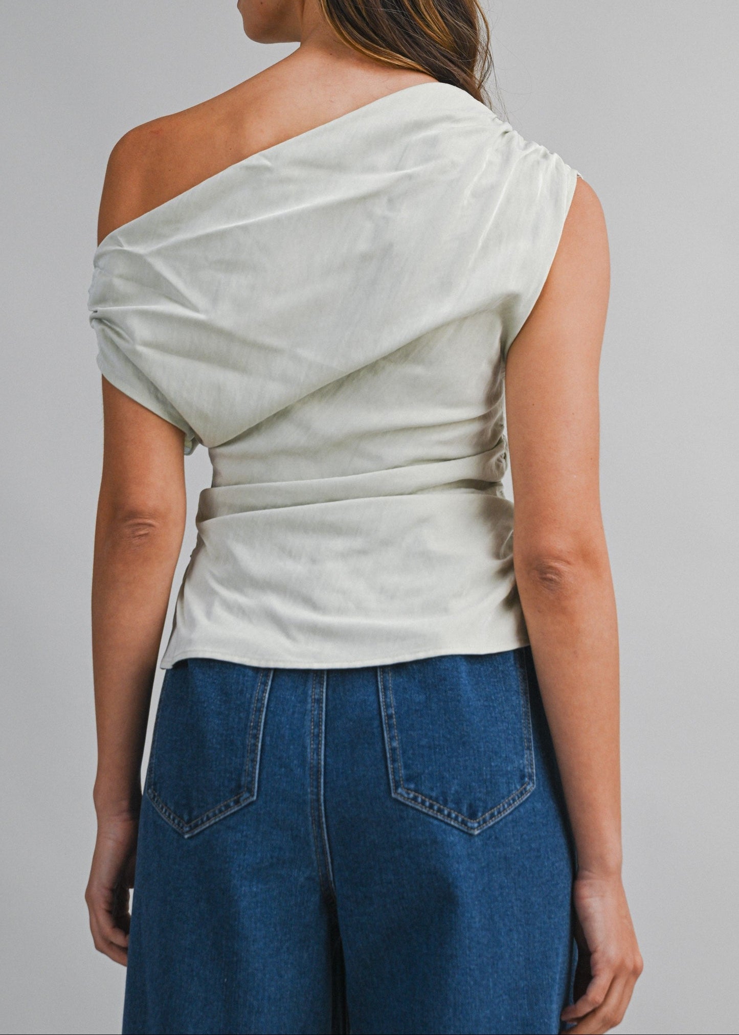 SAIGE ONE SHOULDER TOP