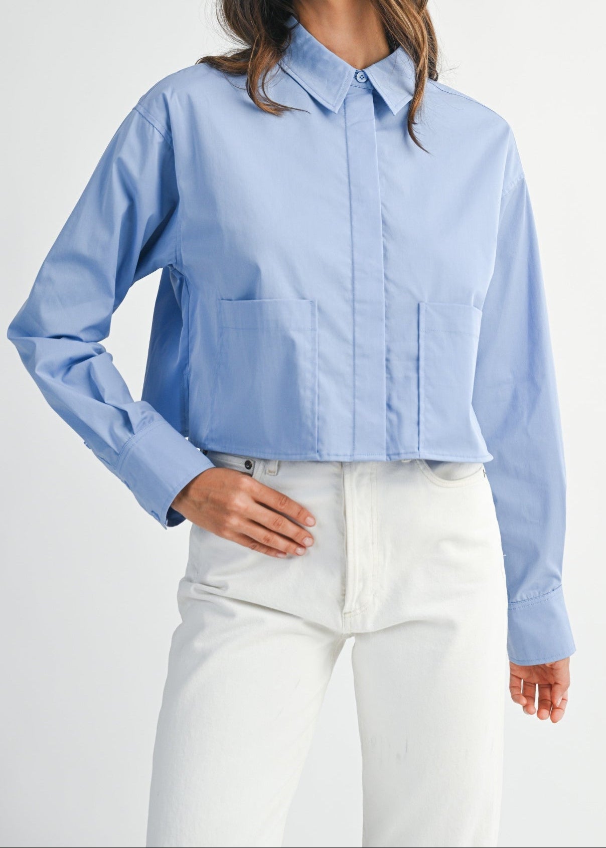 MABLE SOLID LONG SLEEVE COLLAR BUTTON DOWN CROP SHIRT