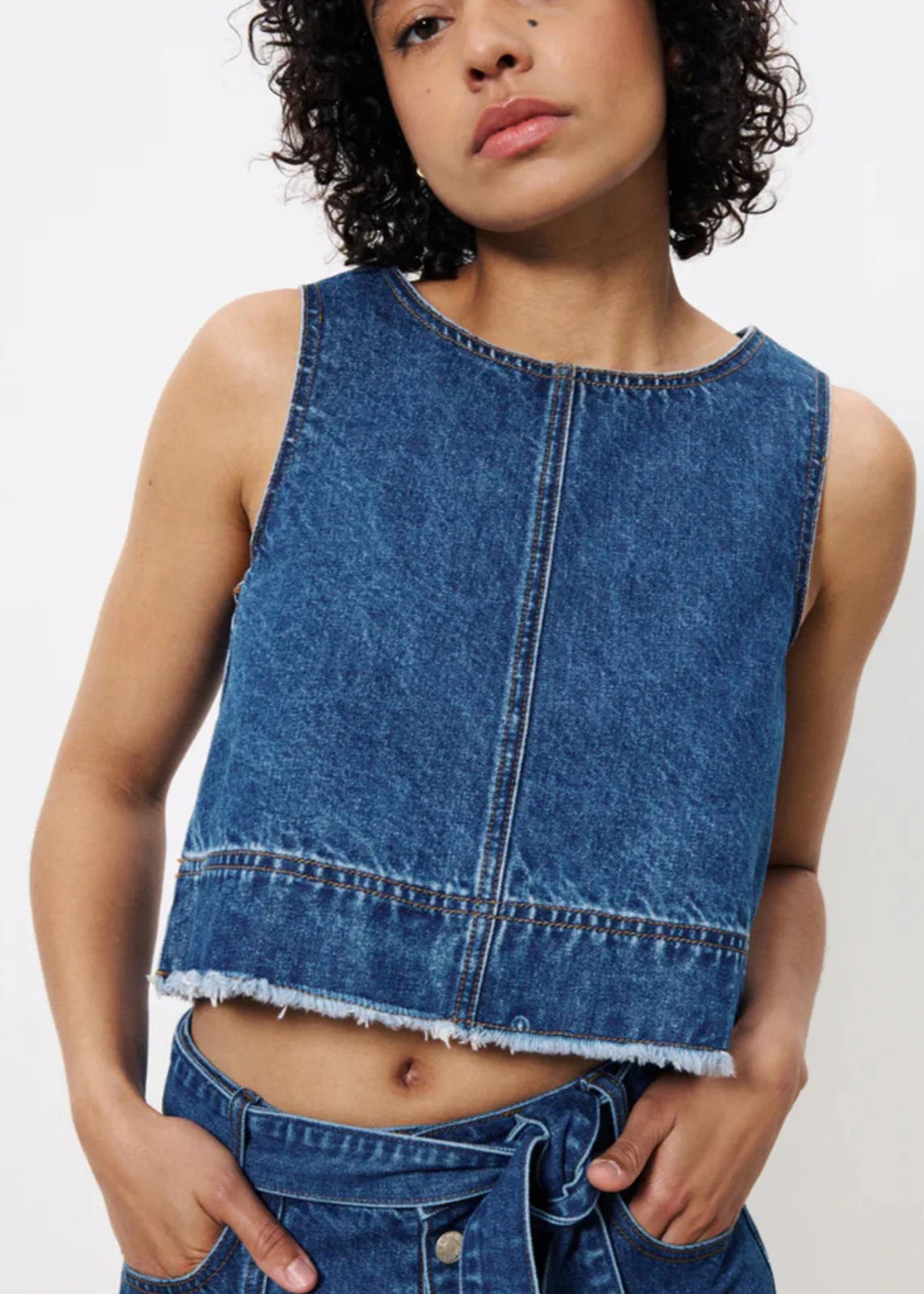 FRNCH DAFNE TOP – CROPPED DENIM STYLE WITH A MODERN EDGE CHARLOTTE BOUTIQUE 