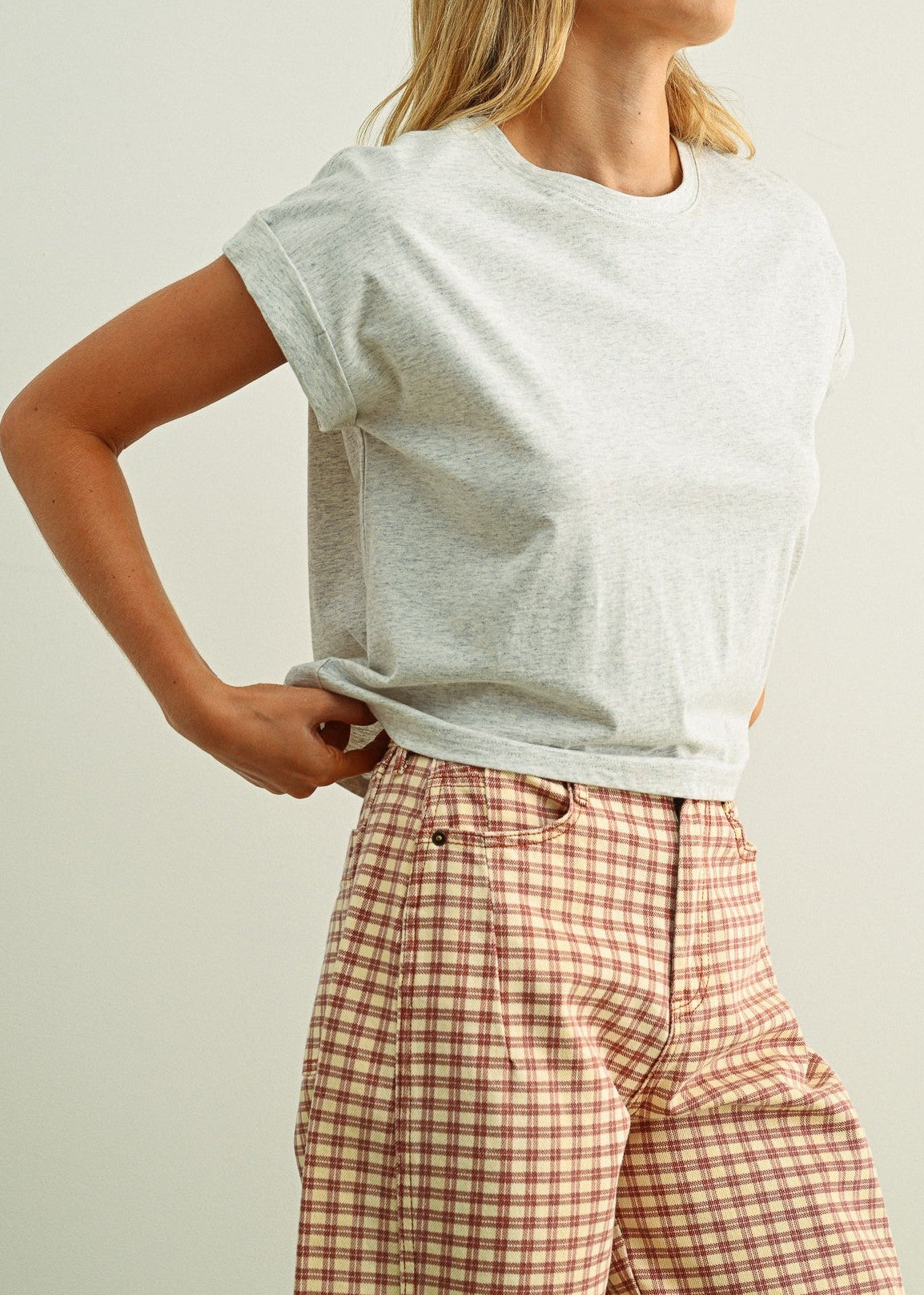 CULLED SLEEVE CROPPED COTTON TEE