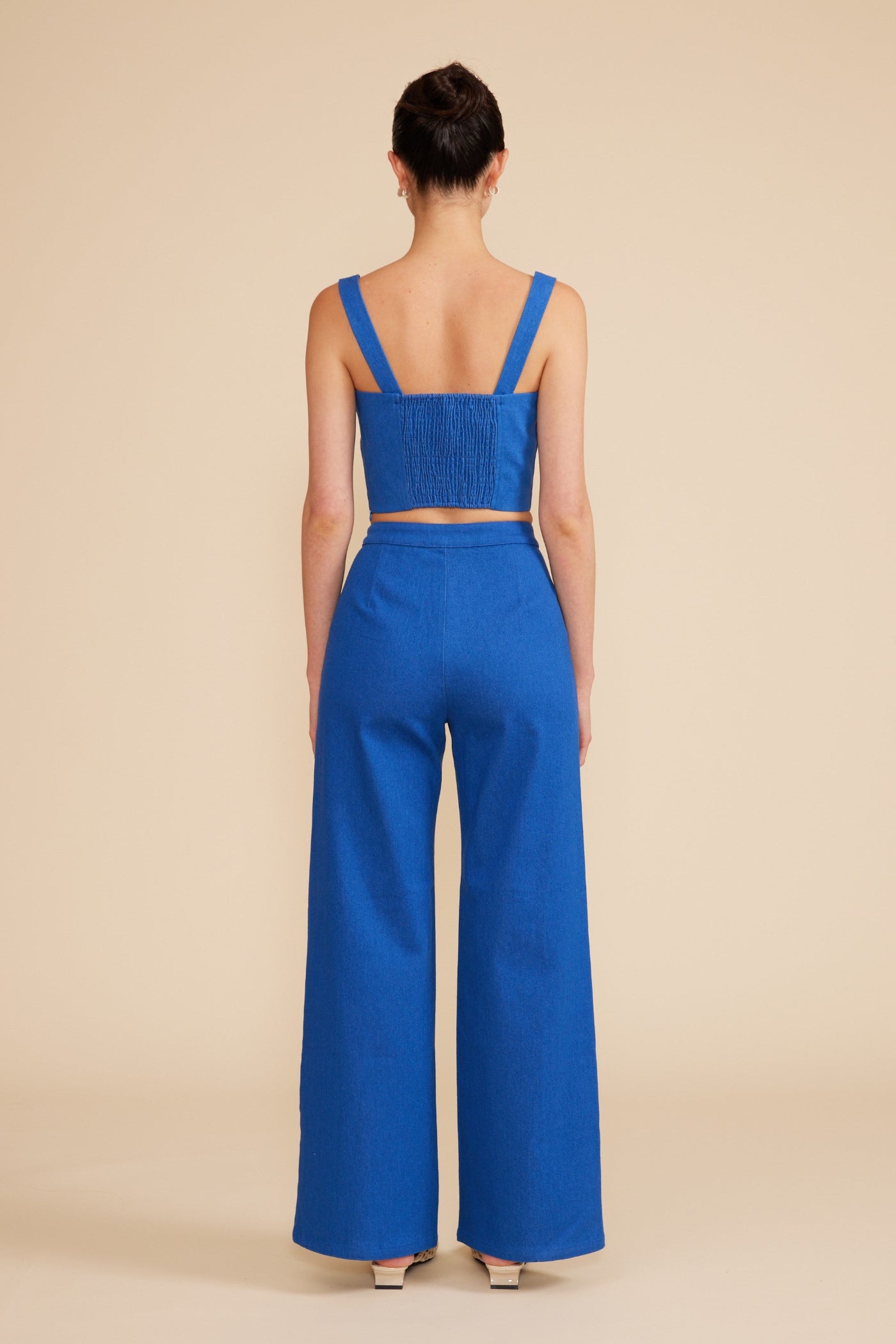 LUCY PARIS RENNA CROP TOP – MODERN & VERSATILE DENIM ON DENIM SMOCKED SQUARE NECKLINE CASUAL CHIC TOP 